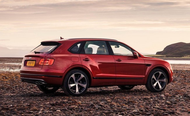 Bentley Bentayga - posterior Bentley Bentayga - posterior