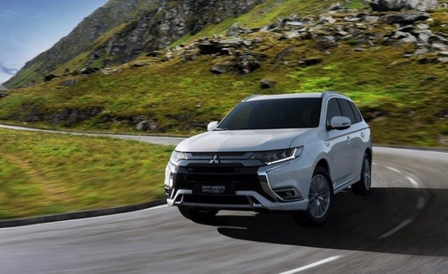 Mitsubishi Outlander PHEV Mitsubishi Outlander PHEV