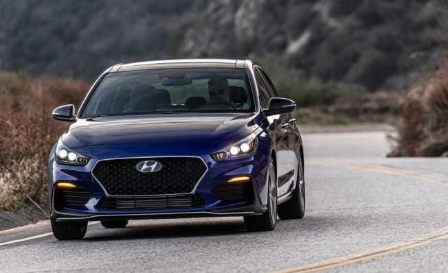 Hyundai Elantra GT N Line - frontal Hyundai Elantra GT N Line - frontal