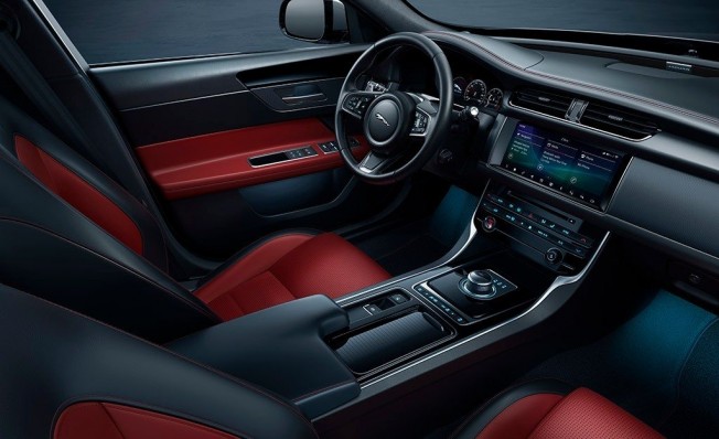 Jaguar XF Chequered Flag Edition - interior Jaguar XF Chequered Flag Edition - interior