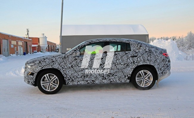 Mercedes Clase GLE Coupé 2020 - foto espía lateral Mercedes Clase GLE Coupé 2020 - foto espía lateral