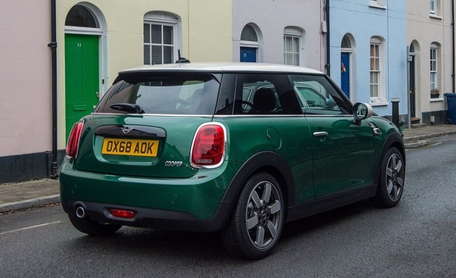 MINI 60 Years Edition - posterior MINI 60 Years Edition - posterior