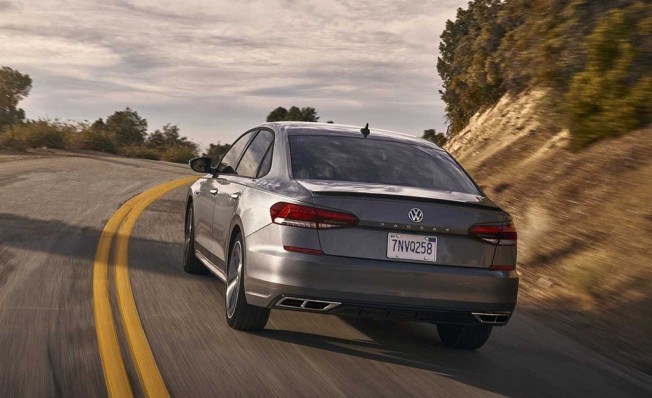 Volkswagen Passat 2019 - posterior Volkswagen Passat 2019 - posterior