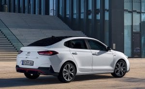 Echa un vista a los precios del nuevo Hyundai i30 Fastback N-Line, que ya está a la venta