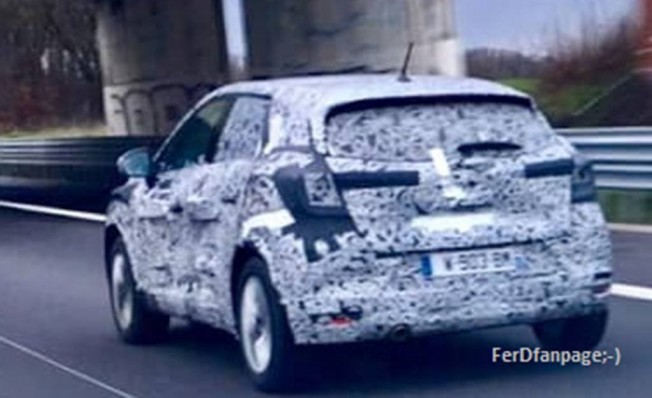 Dacia Sandero 2020 - foto espía posterior Dacia Sandero 2020 - foto espía posterior