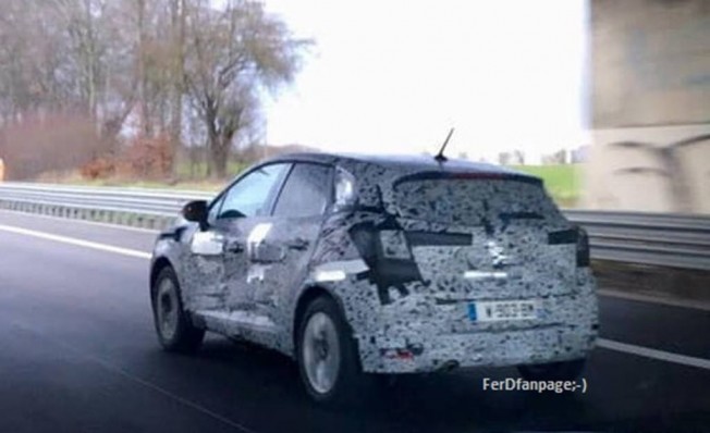 Dacia Sandero 2020 - foto espía posterior Dacia Sandero 2020 - foto espía posterior