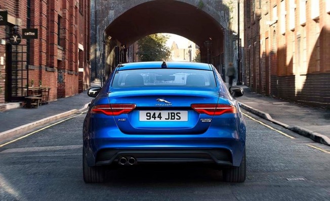 Jaguar XE 2019 - posterior Jaguar XE 2019 - posterior