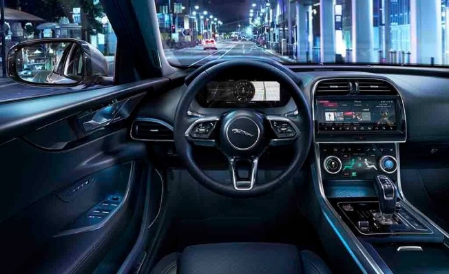 Jaguar XE 2019 - interior Jaguar XE 2019 - interior