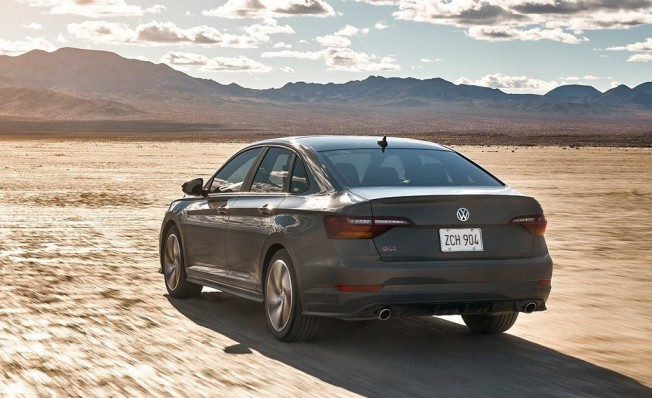 Volkswagen Jetta GLI 2019 - posterior Volkswagen Jetta GLI 2019 - posterior