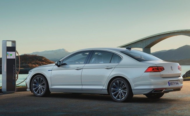 Volkswagen Passat GTE 2019 - posterior Volkswagen Passat GTE 2019 - posterior