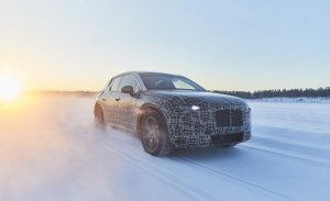 BMW asigna el nuevo nombre "iX8" al SUV eléctrico iNext