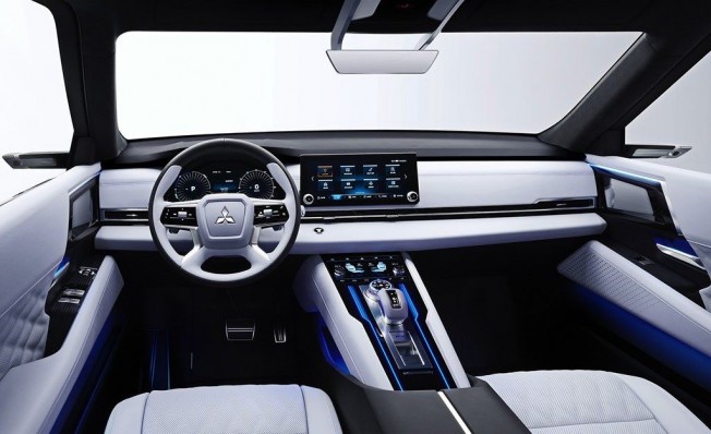 Mitsubishi Engelberg Tourer Concept - interior Mitsubishi Engelberg Tourer Concept - interior