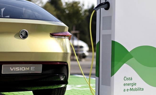 Skoda anuncia sus primeros coches híbridos enchufables y eléctricos Skoda anuncia sus primeros coches híbridos enchufables y eléctricos