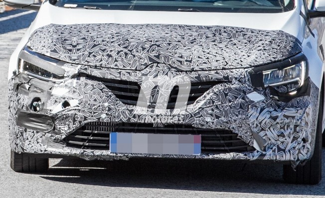 Renault Mégane 2020 - foto espía frontal Renault Mégane 2020 - foto espía frontal