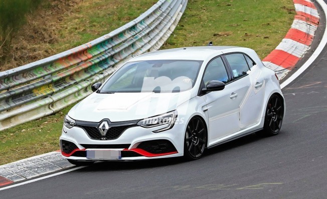 Renault Mégane RS Trophy-R 2020 - foto espía Renault Mégane RS Trophy-R 2020 - foto espía