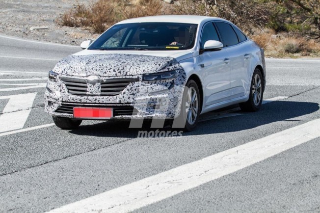 Renault Talismán 2020 - foto espía Renault Talismán 2020 - foto espía