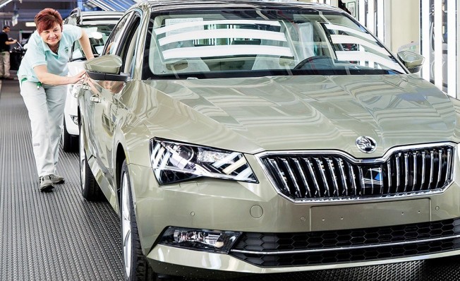 Producción del Skoda Superb en Kvasiny Producción del Skoda Superb en Kvasiny