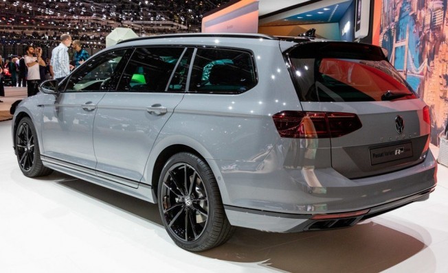 Volkswagen Passat 2019 - posterior Volkswagen Passat 2019 - posterior