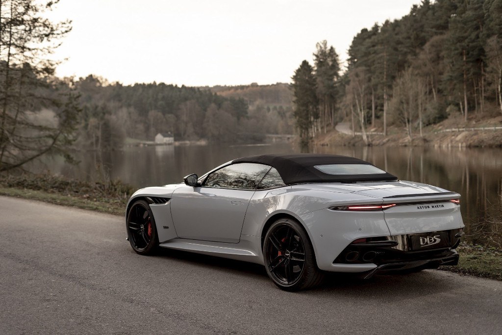 aston-martin-dbs-superleggera-volante-20