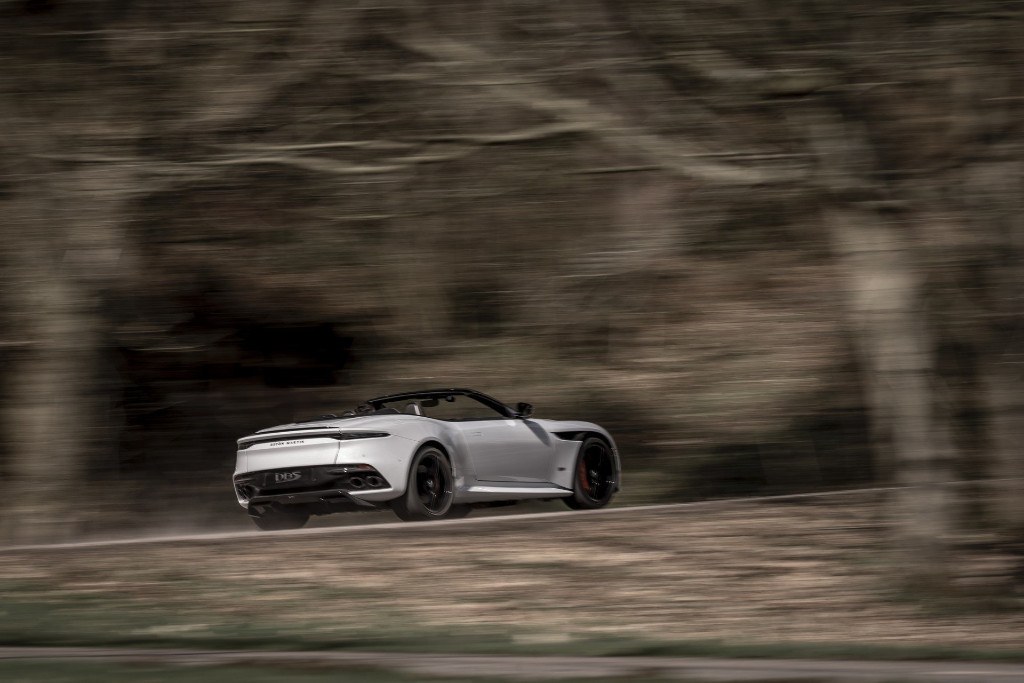 aston-martin-dbs-superleggera-volante-20