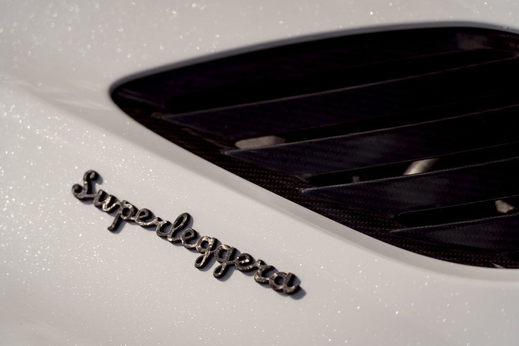 aston-martin-dbs-superleggera-volante-20