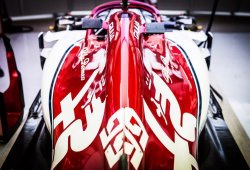 Alfa Romeo explica por qué Giovinazzi se perdió la FP1: montaron mal su motor