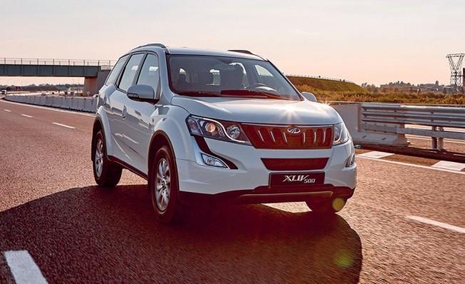 Mahindra XUV500 Mahindra XUV500