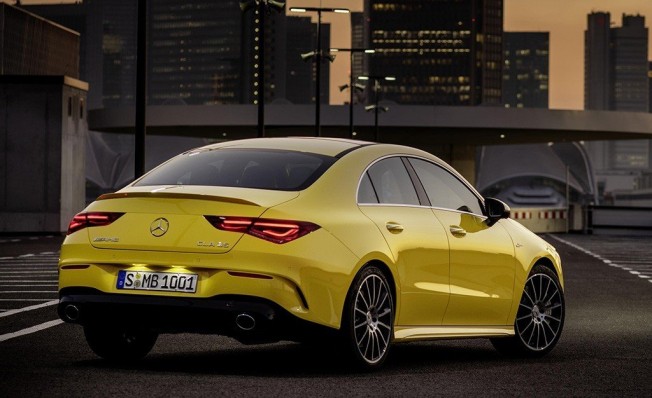 Mercedes-AMG CLA 35 4MATIC 2019 - posterior Mercedes-AMG CLA 35 4MATIC 2019 - posterior