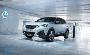 El nuevo Peugeot 3008 GT HYBRID4 estará a la venta en enero de 2020