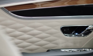 El nuevo Bentley Flying Spur contará con revestimientos de piel en 3D