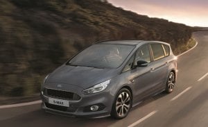 El Ford S-MAX ST-Line, más deportivo al estrenar el nuevo paquete Dark