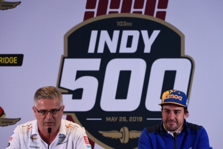 Gil de Ferran se disculpa con Alonso tras la debacle de McLaren