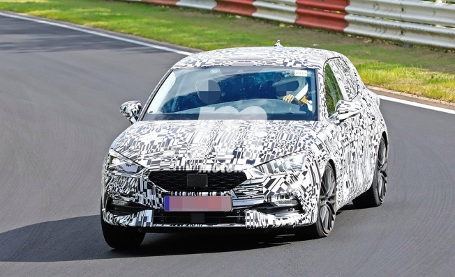 CUPRA León - foto espía