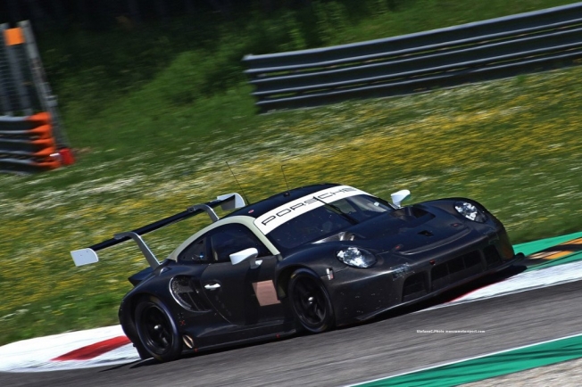 El nuevo Porsche 911 RSR GTE 'cazado' de test en Monza