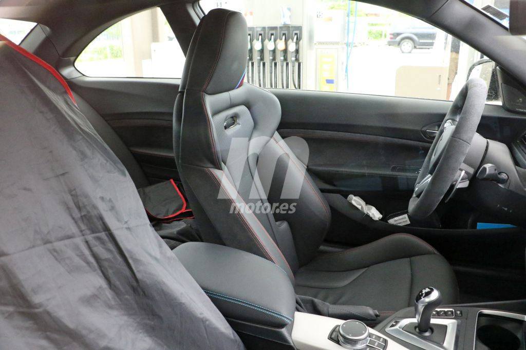 bmw-m2-cs-interior-fotos-espia-201958385