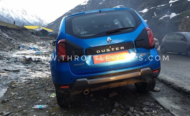 Renault Duster 2020 - foto espía posterior