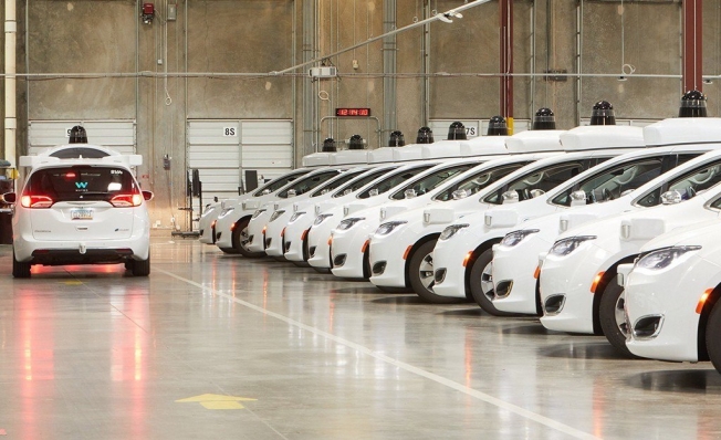 Prototipos de coches autónomos de Waymo