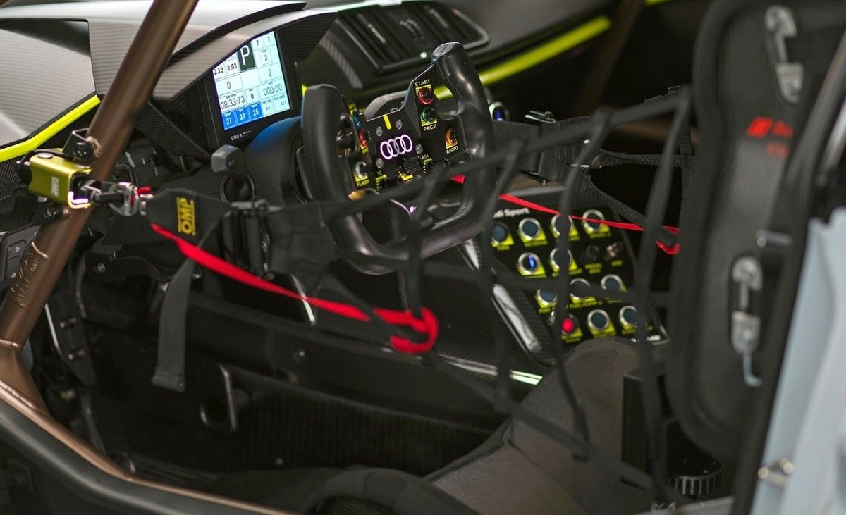audi-r8-lms-gt2-2020-201958901-156234134