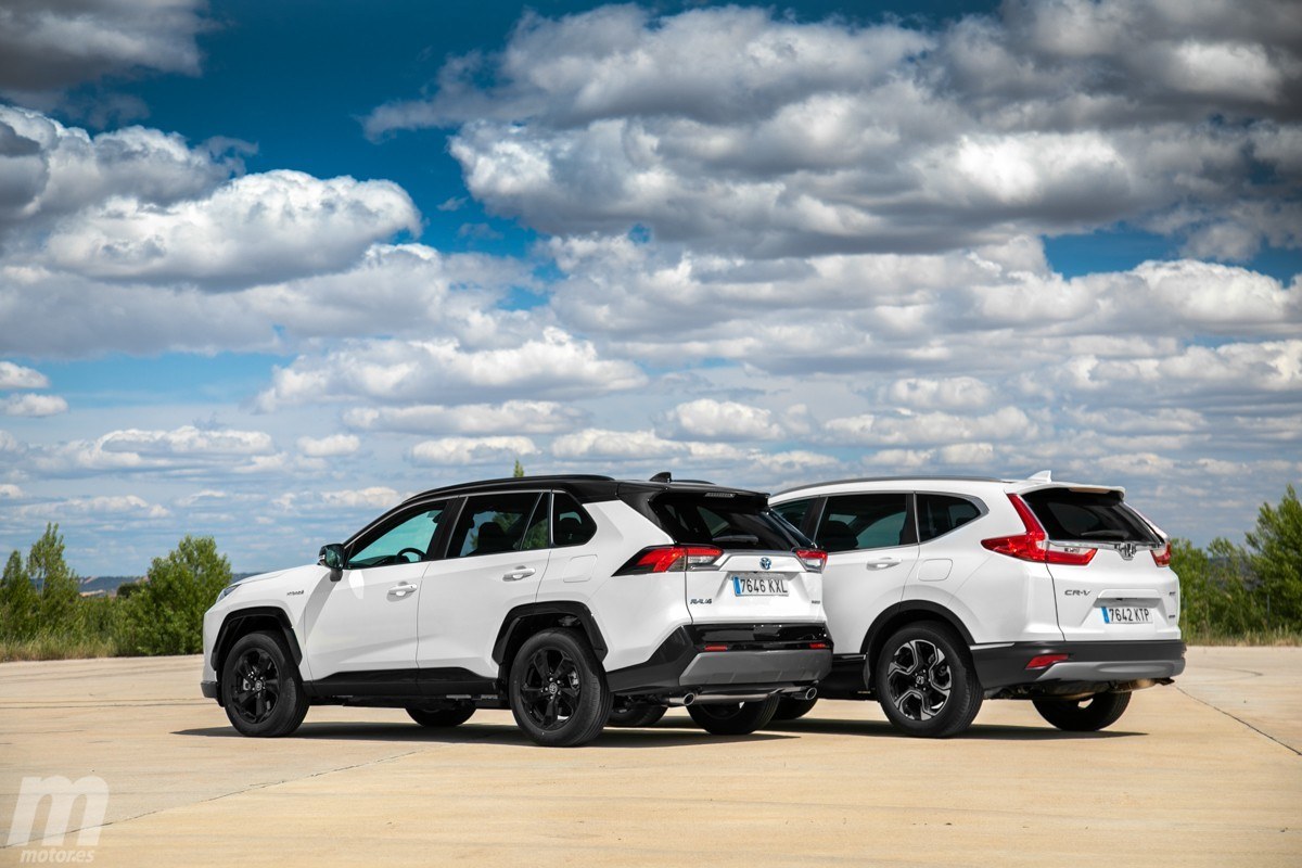 Comparativa Honda CRV Hybrid vs Toyota RAV4 Hybrid, separados al nacer