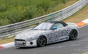 El nuevo Jaguar F-Type Convertible V8 queda al descubierto en el Ring