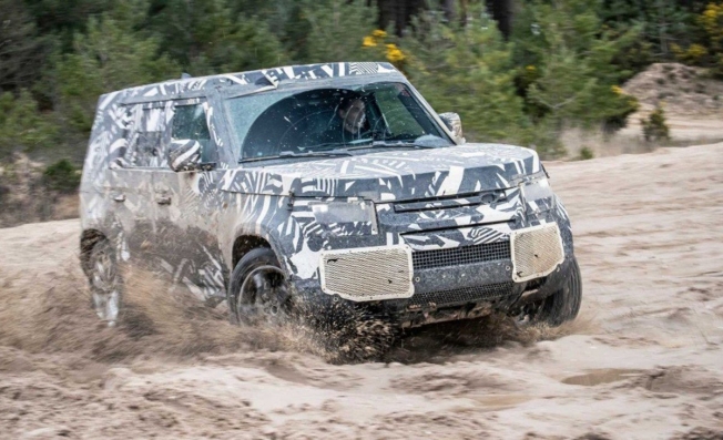 Land Rover Defender 2020