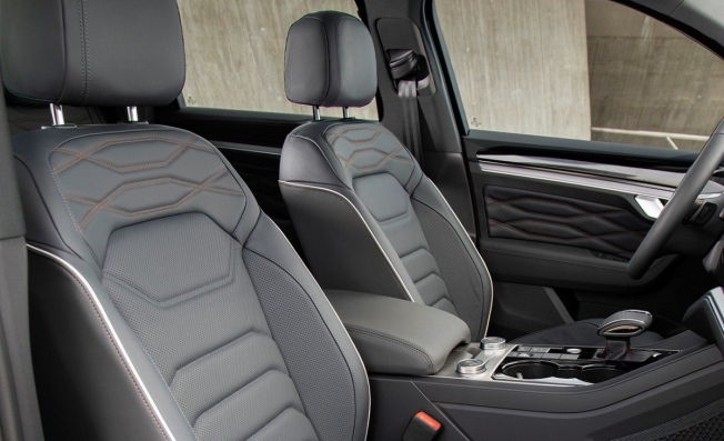 Volkswagen Touareg ONE Million - interior