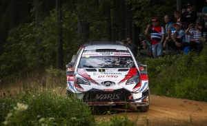 Ott Tänak defiende liderato en Finlandia, 'casa' de Toyota