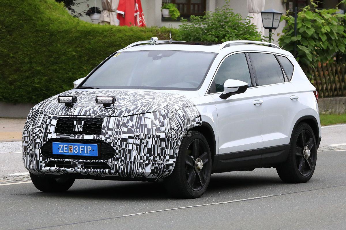 seat-ateca-facelift-fotos-espia-20195900