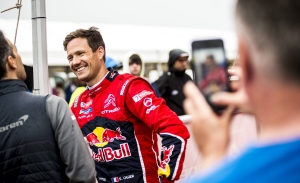 Sébastien Ogier y Citroën pasan al ataque en Finlandia