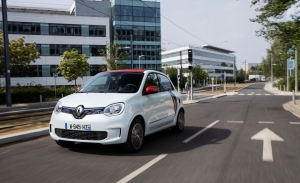 Francia - Junio 2019: El Renault Twingo revive gracias a su última actualización
