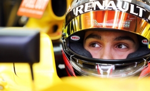 Esteban Ocon, piloto oficial de Renault para 2020