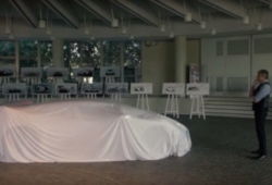 ¿Primera imagen del Bugatti homenaje al EB110 SS?