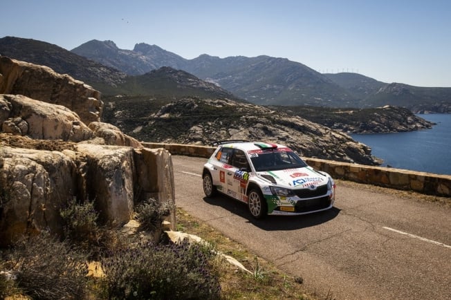 El Tour de Corse tiene pie y medio fuera del WRC