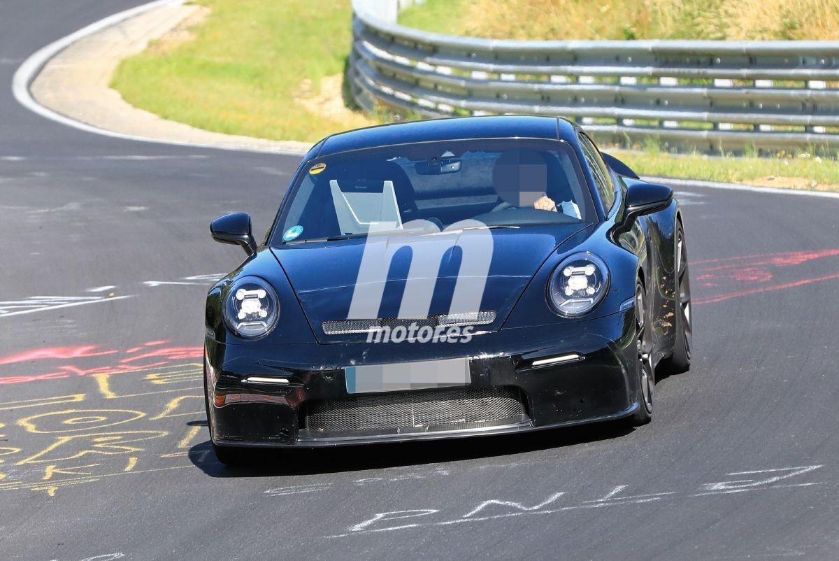 primeras-fotos-espia-del-nuevo-porsche-9